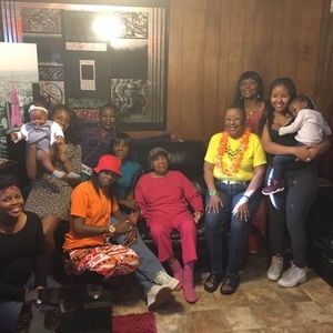 Meet your Posher, Earnestine